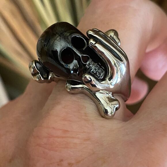 Black Skull Hand Ring Stainless Steel Size 10 - Picture 3 of 6